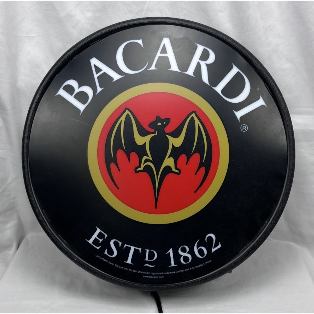 Vintage 2002 Bacardi Distillery Rum Bat BACARDÍ 19"x19" Lighted Sign Man Cave